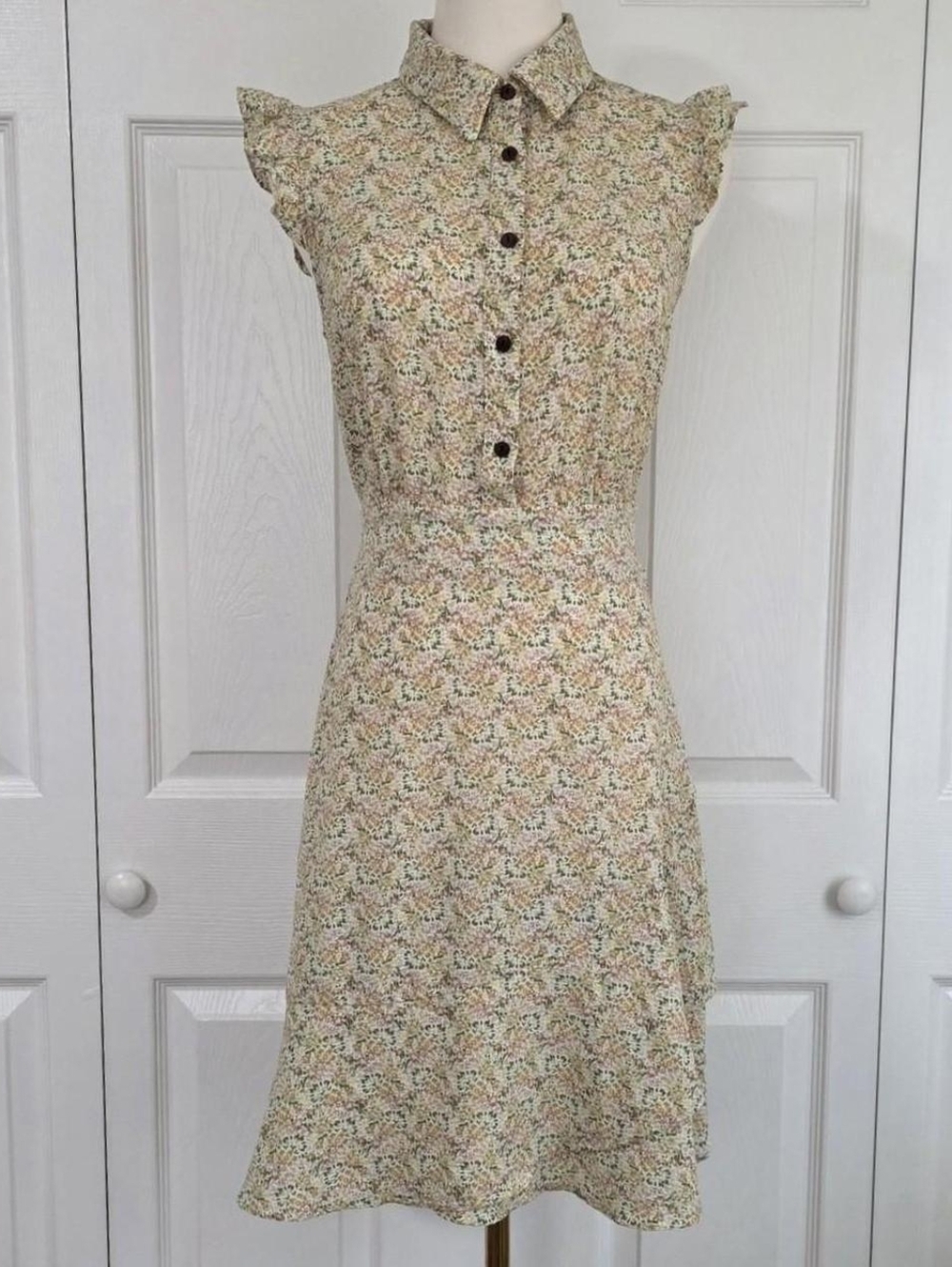 ♡ Floral Sleeveless Dress♡